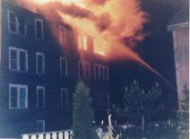 A view from the side of the multi-unit building at the corner of 102nd Street and the Bay that was set on fire as part of an arson in 1985.